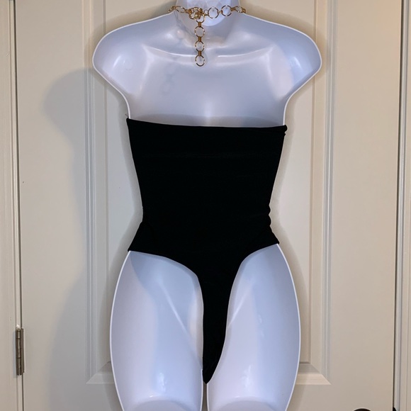 Chain On Top Halter Bodysuit. - Picture 8 of 11